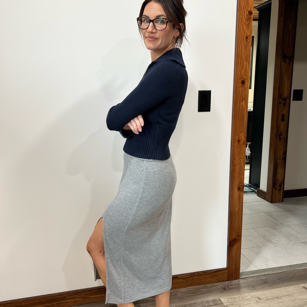 Abercrombie & Fitch Gray Sweater